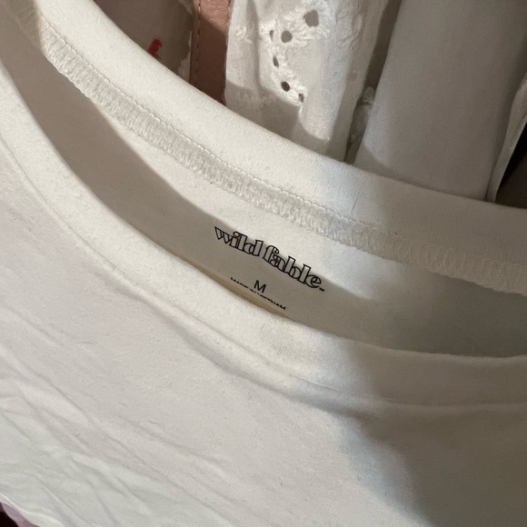 White Crop Top (GIFT) - Picture 3 of 3